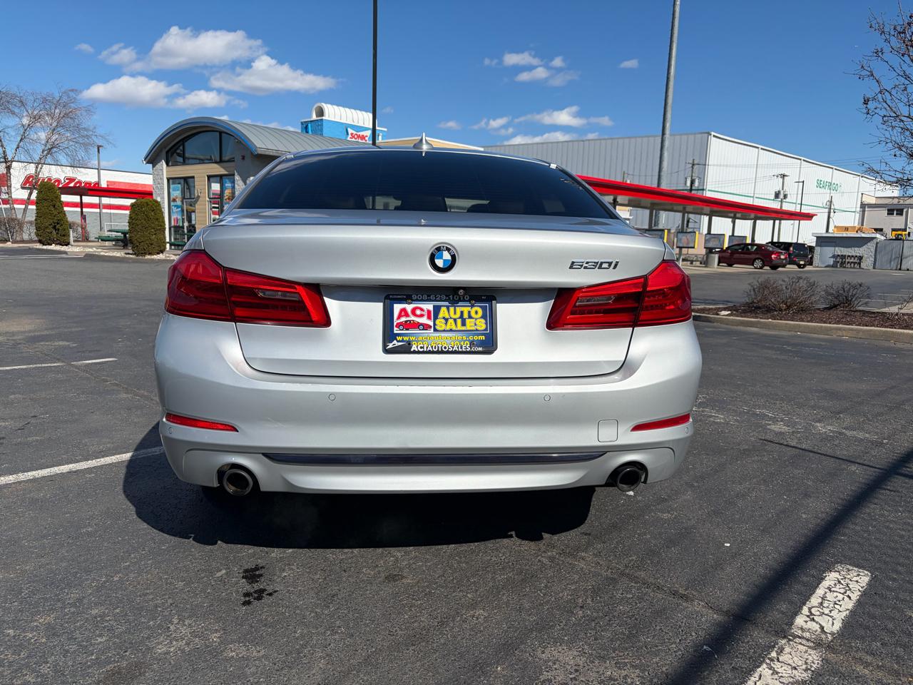 BMW 5-Series 530i 2019