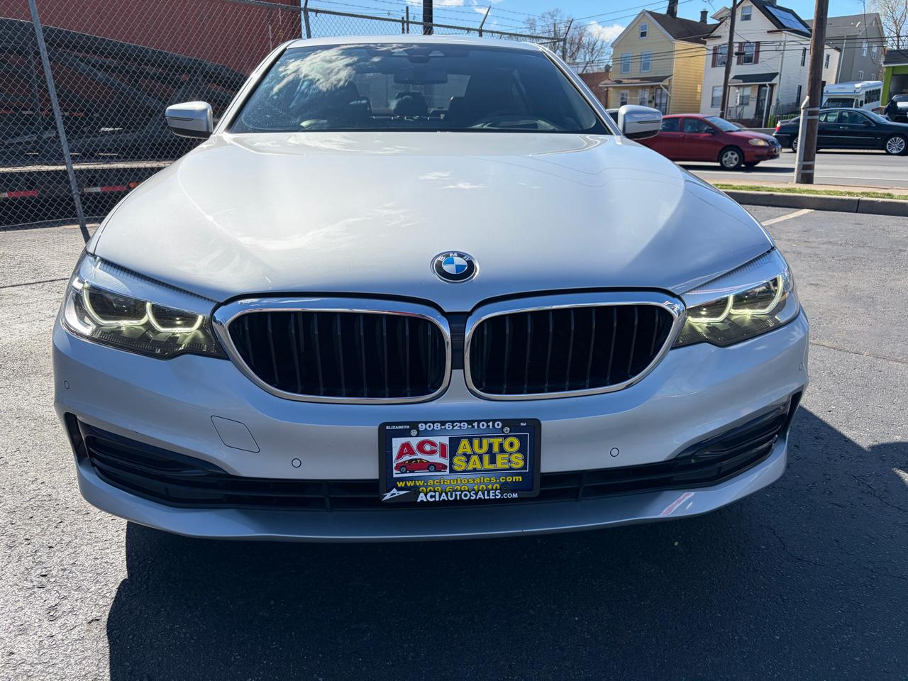 BMW 5-Series 530i 2019