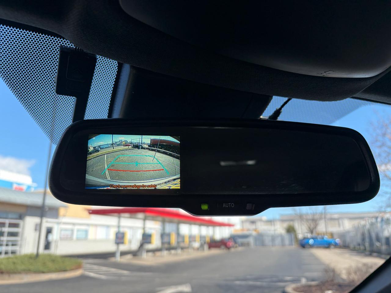 Toyota C-HR XLE 2018