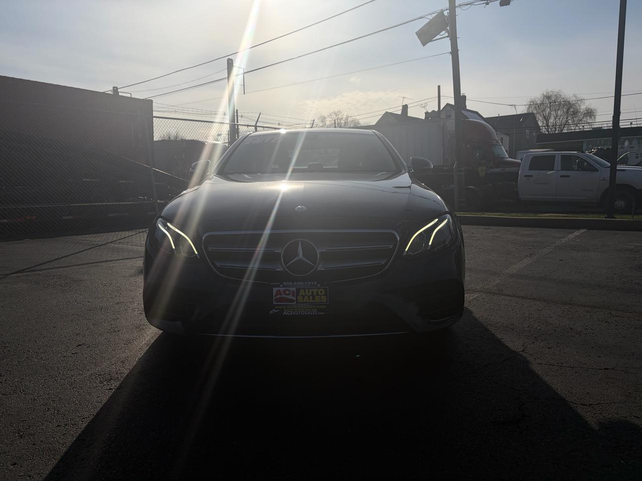 Mercedes-Benz E-Class E300 Luxury 4MATIC Sedan 2017