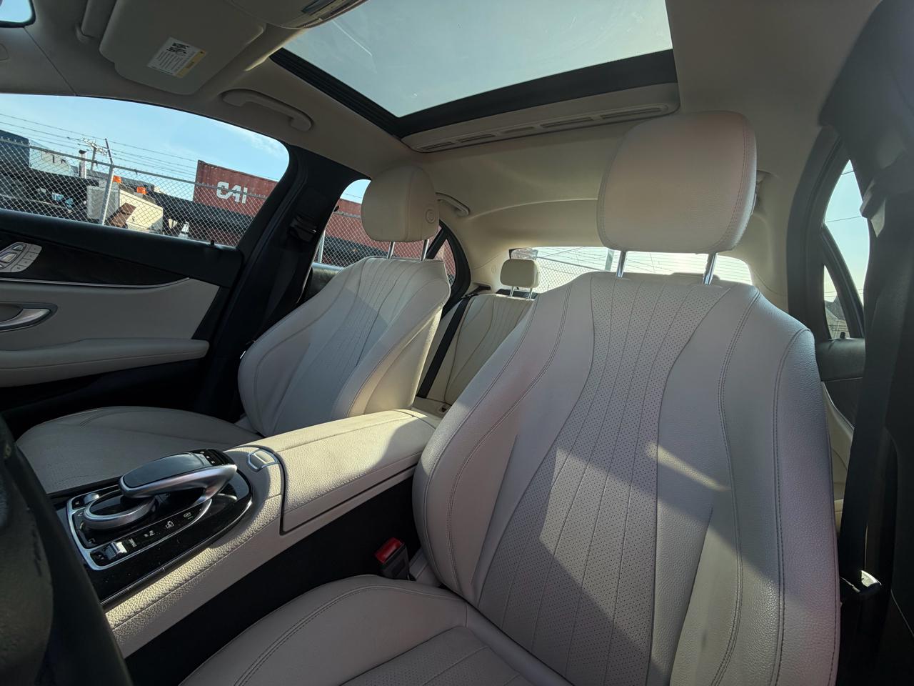 Mercedes-Benz E-Class E300 Luxury 4MATIC Sedan 2017