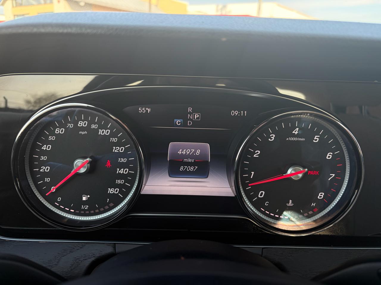 Mercedes-Benz E-Class E300 Luxury 4MATIC Sedan 2017