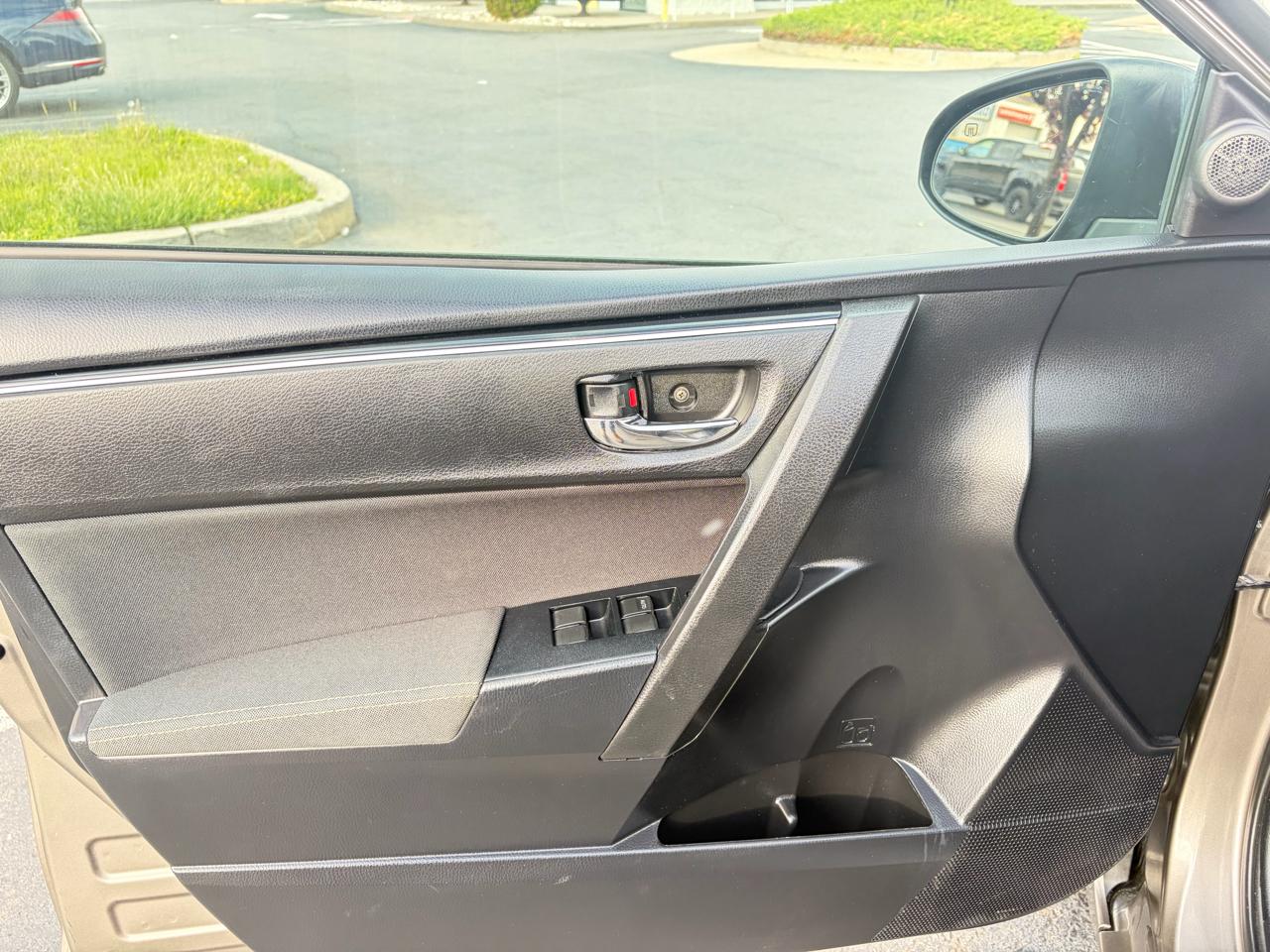 Toyota Corolla LE CVT 2017