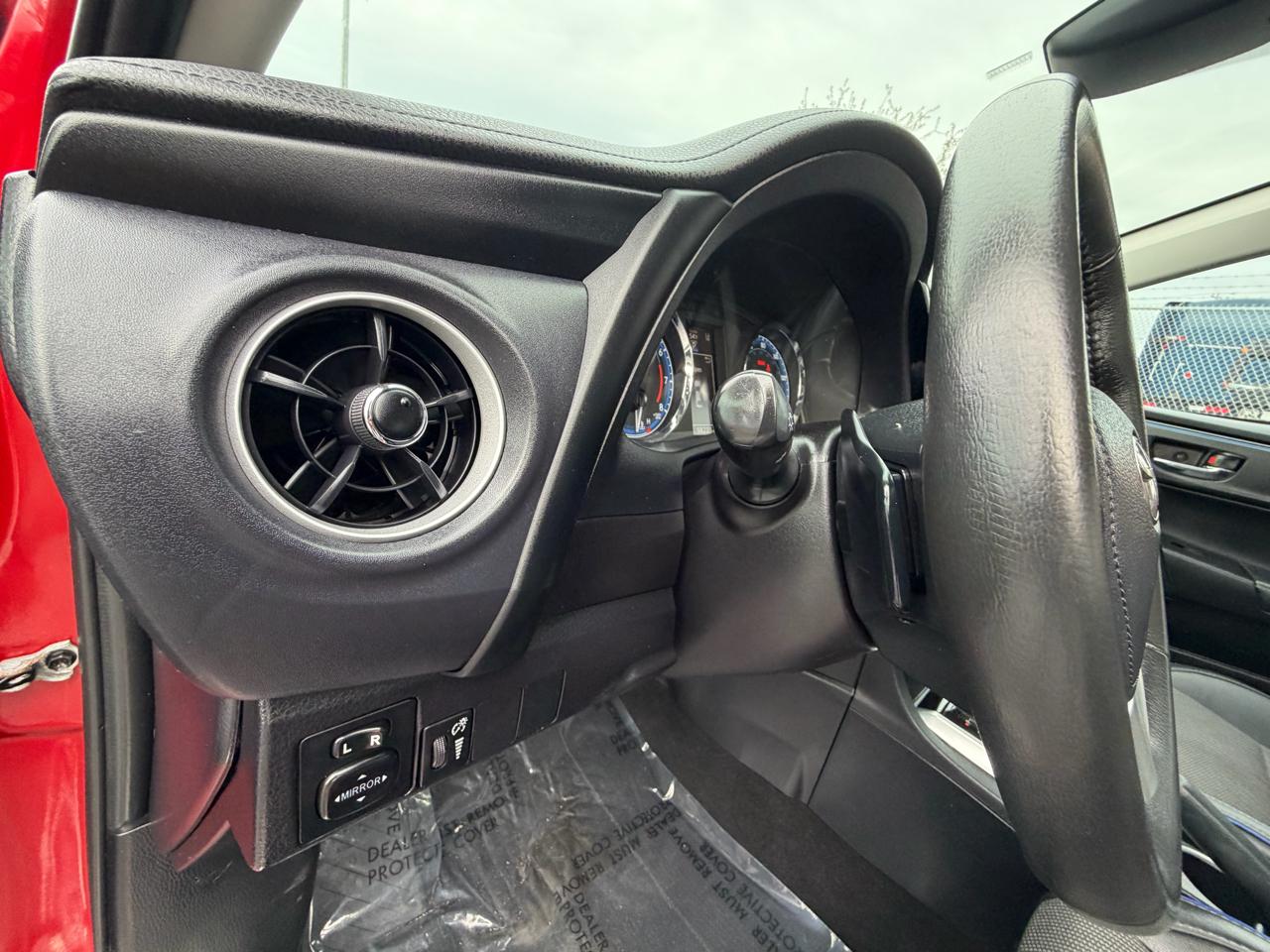 Toyota Corolla SE Nightshade 2017