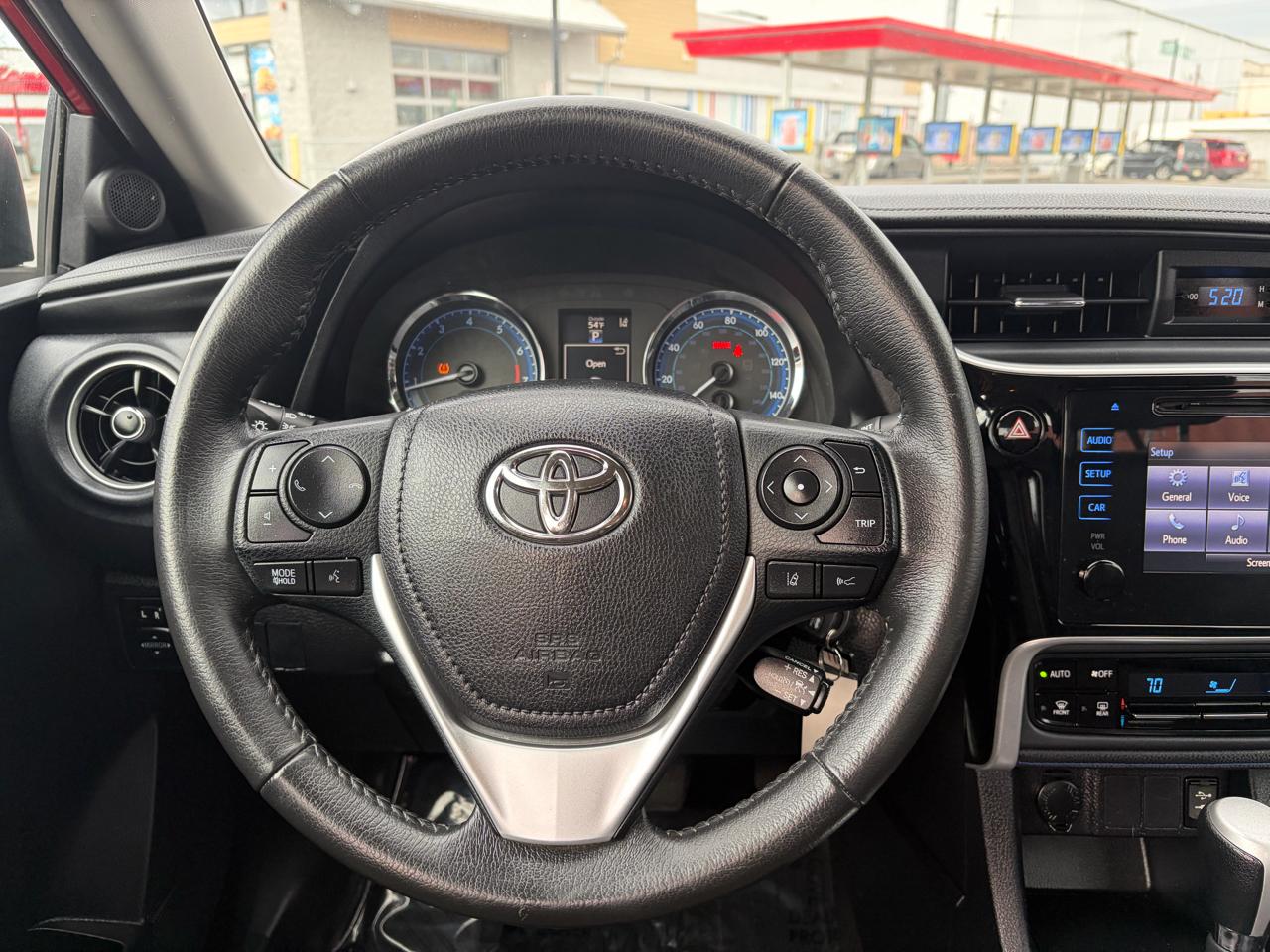 Toyota Corolla SE Nightshade 2017