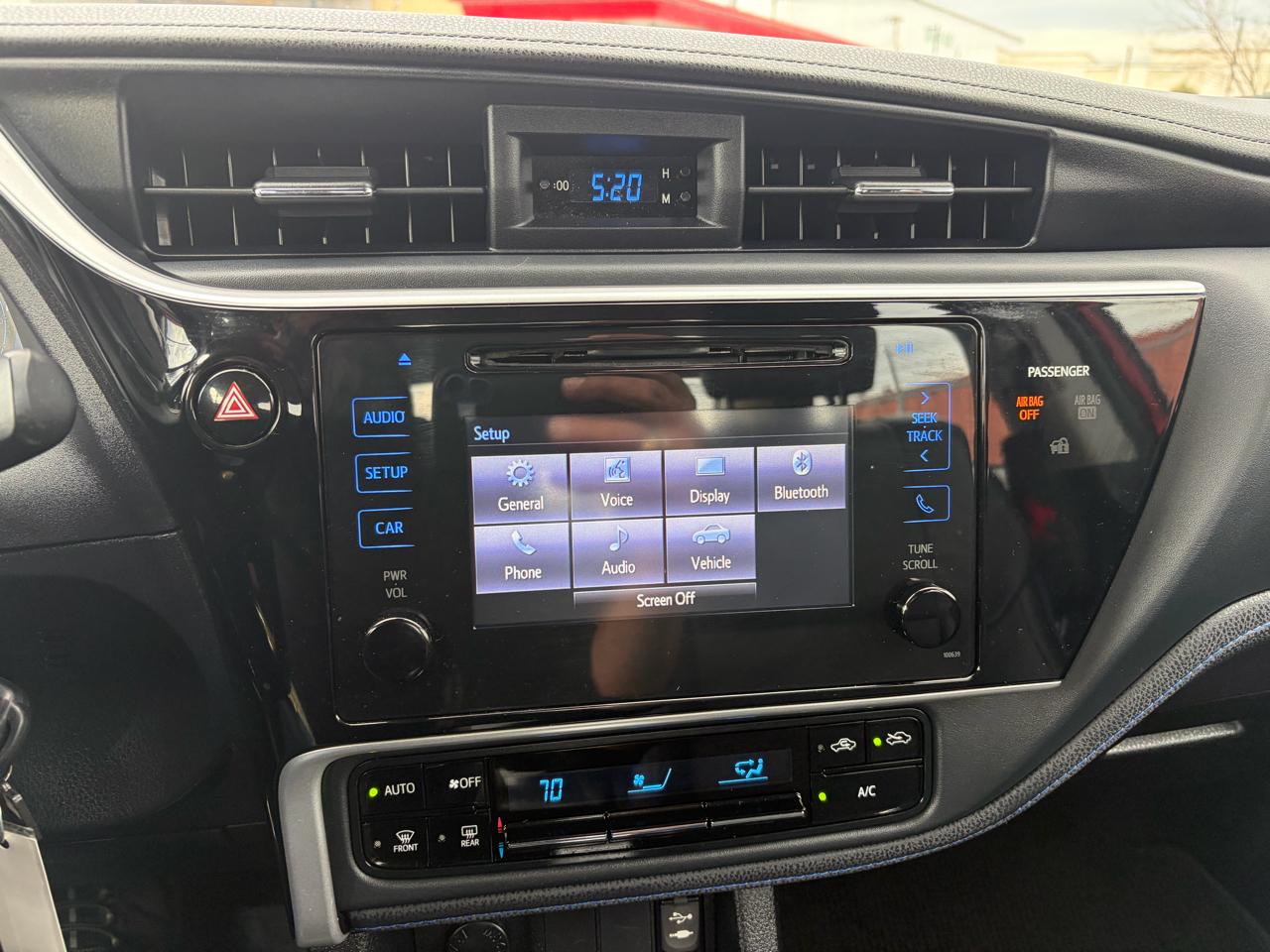 Toyota Corolla SE Nightshade 2017