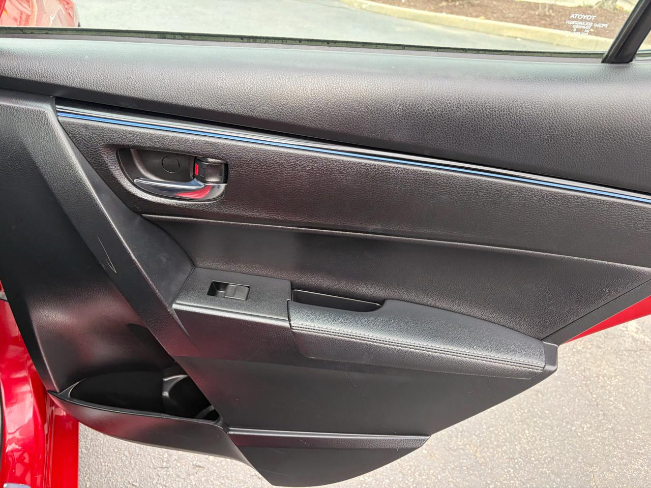 Toyota Corolla SE Nightshade 2017