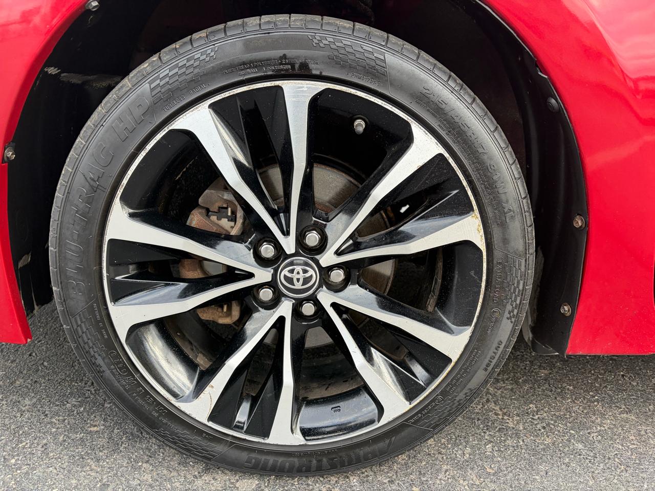 Toyota Corolla SE Nightshade 2017