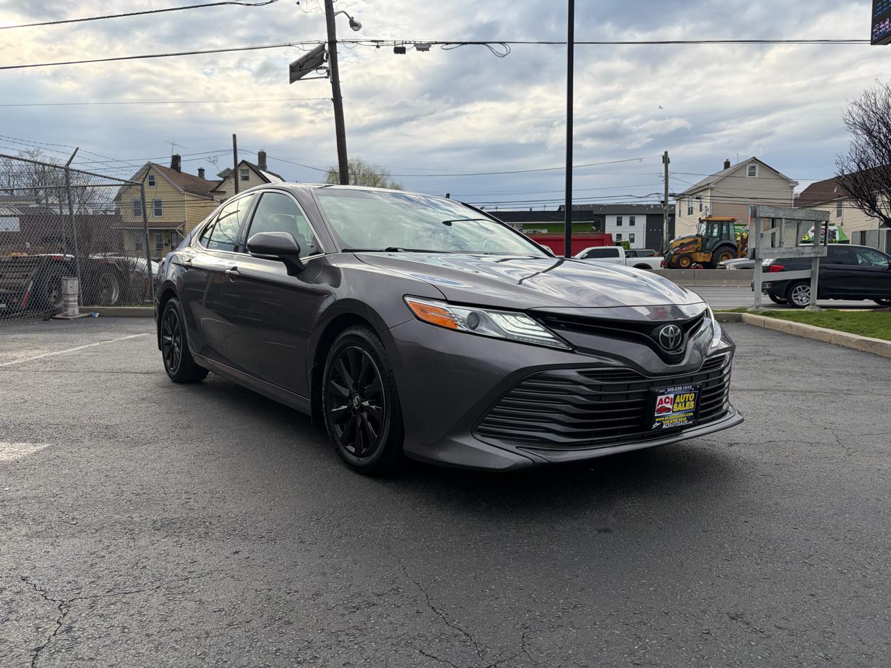 Toyota Camry XLE 2019