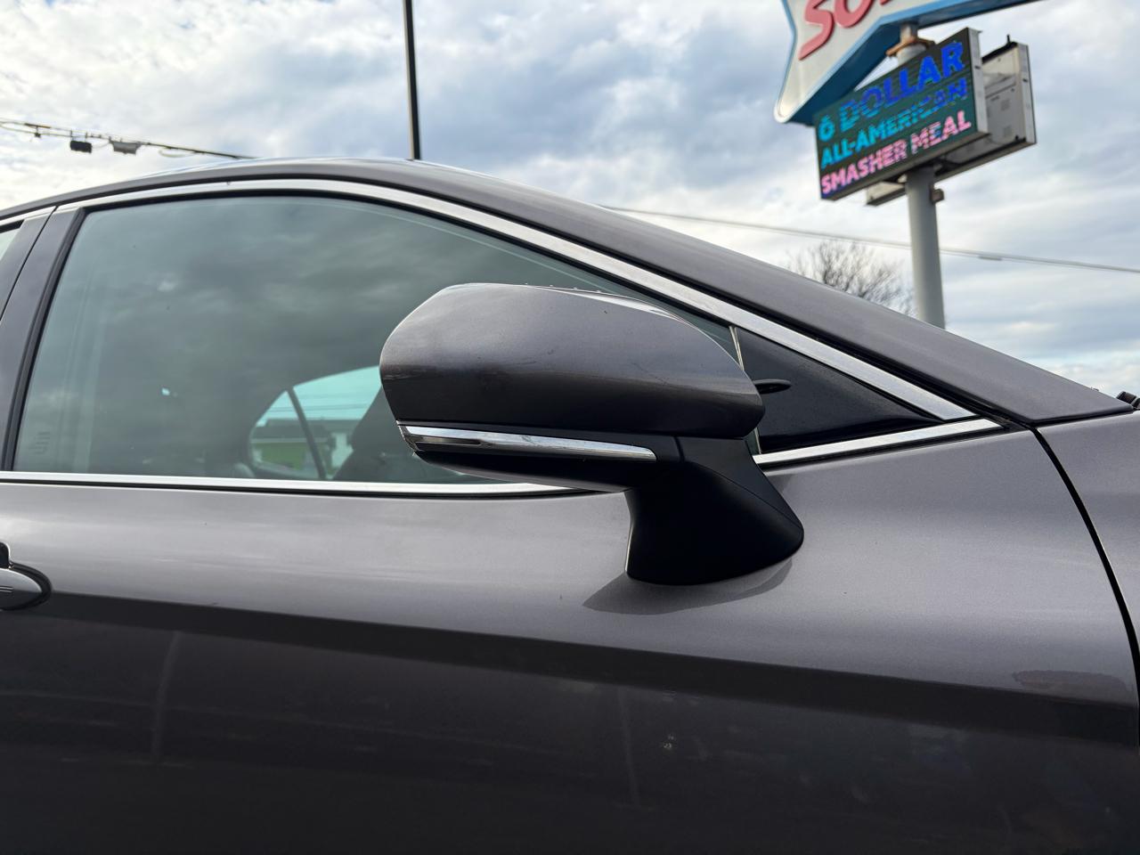 Toyota Camry XLE 2019