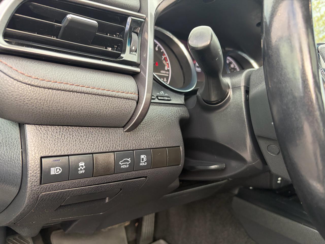 Toyota Camry XLE 2019