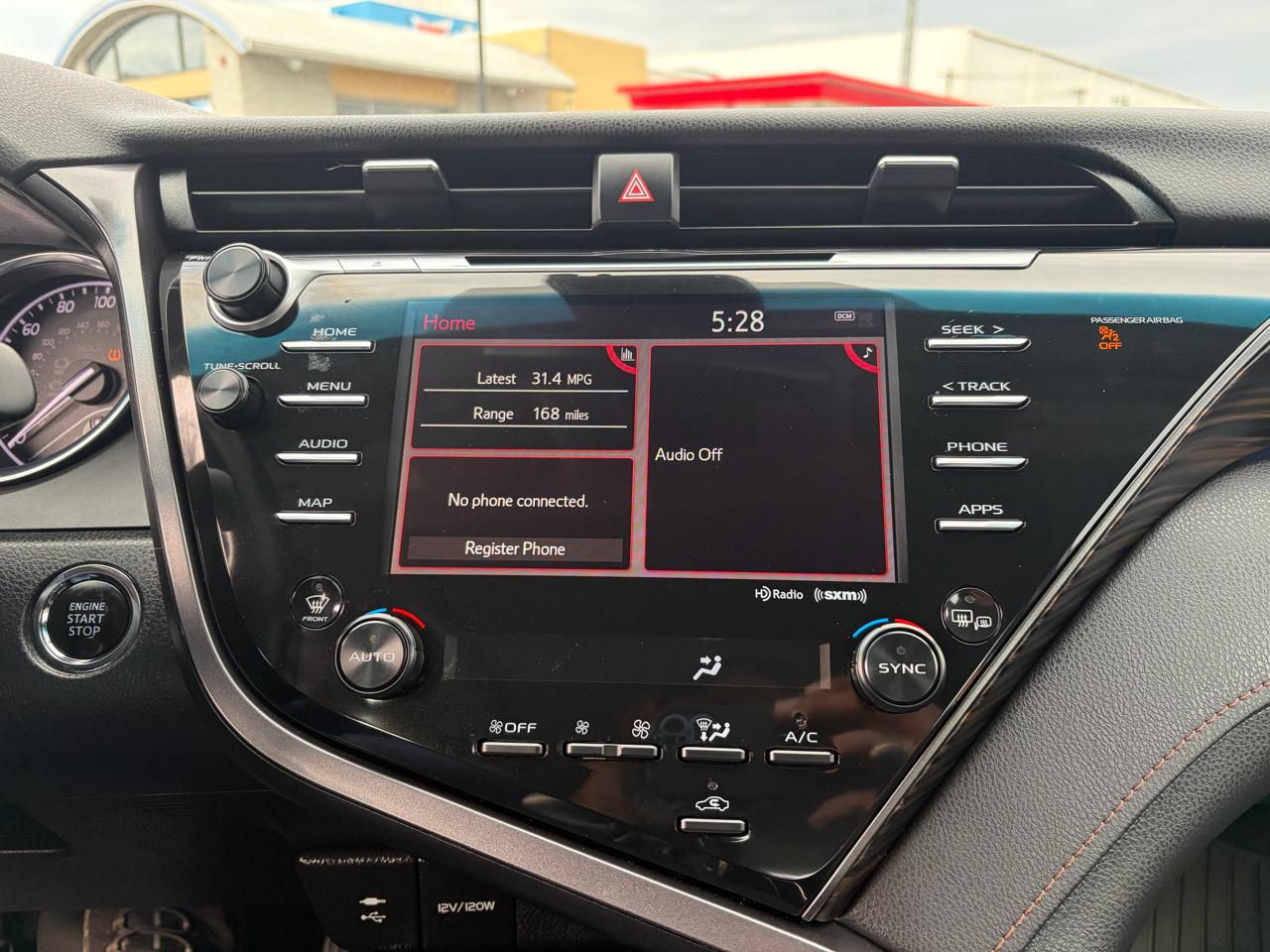 Toyota Camry XLE 2019