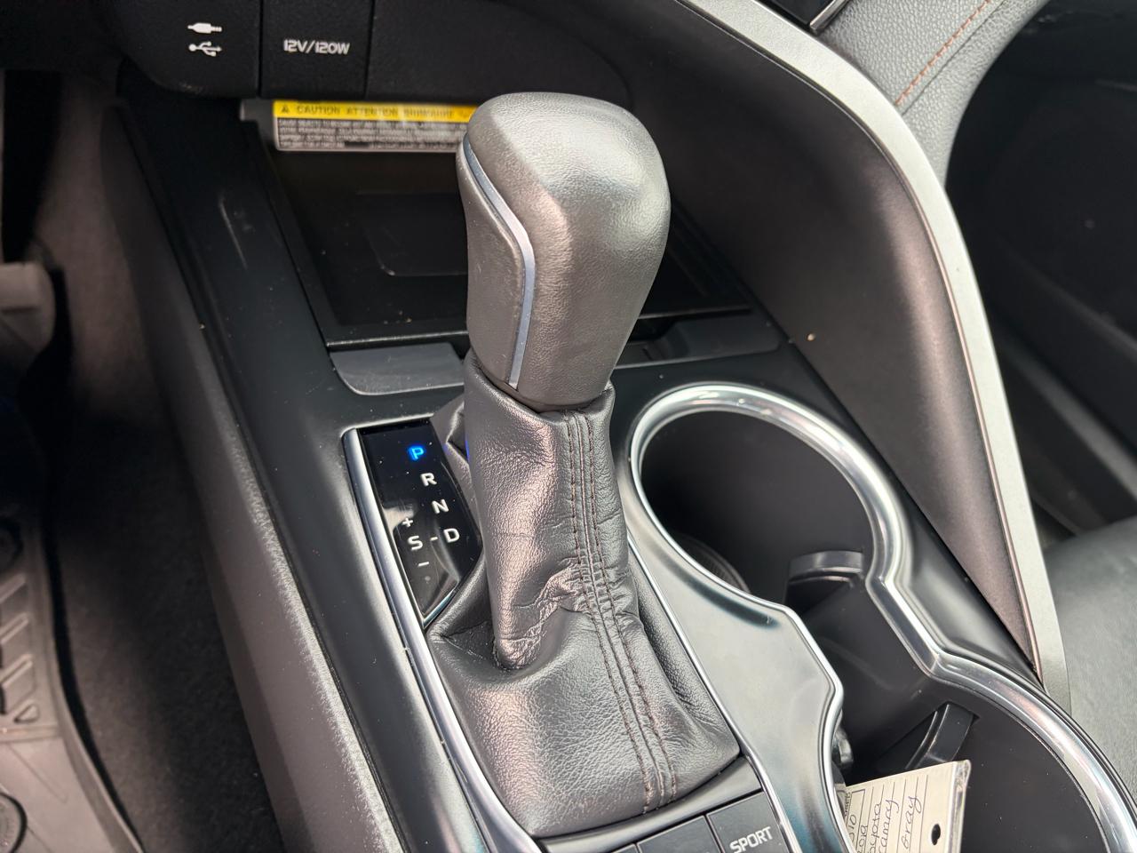 Toyota Camry XLE 2019