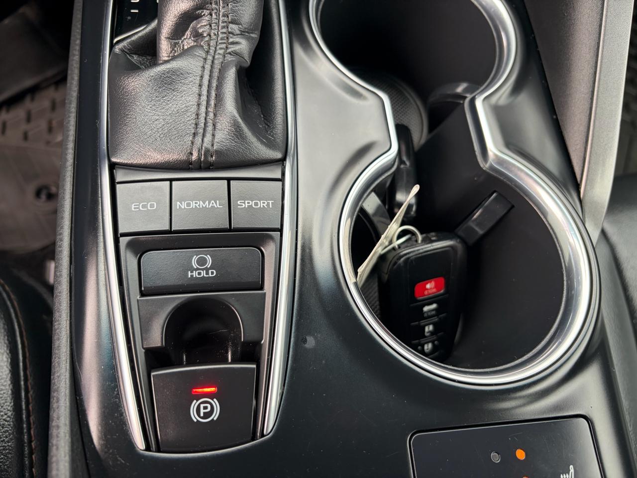 Toyota Camry XLE 2019