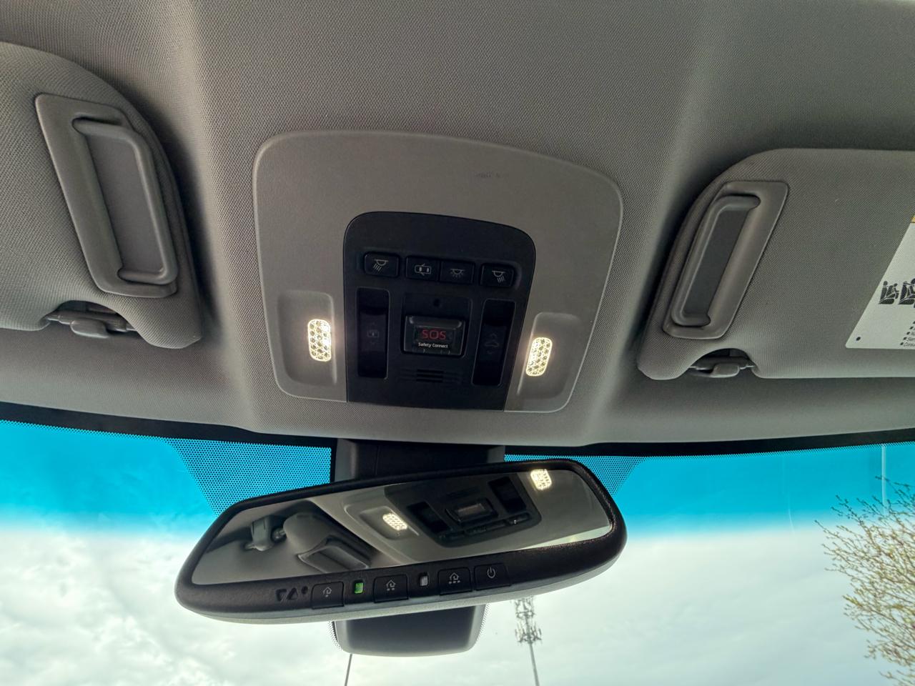 Toyota Camry XLE 2019