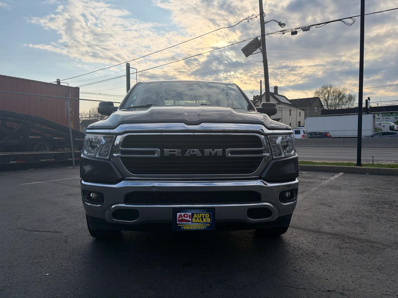 RAM 1500 Big Horn Quad Cab 4WD 2020