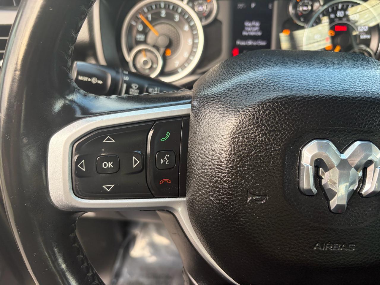 RAM 1500 Big Horn Quad Cab 4WD 2020