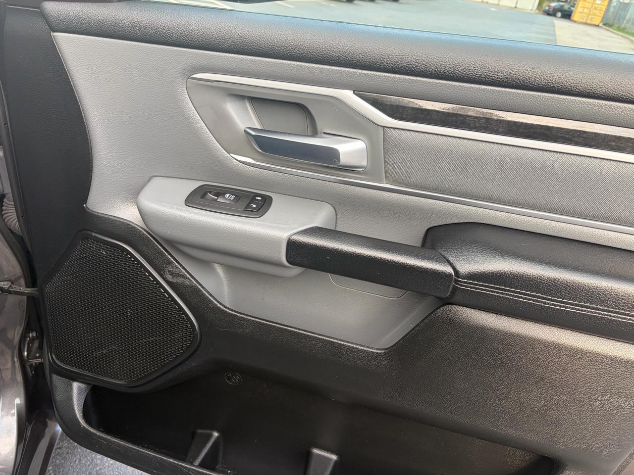 RAM 1500 Big Horn Quad Cab 4WD 2020