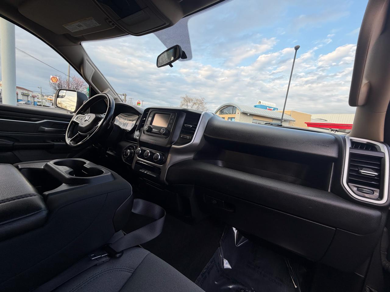 RAM 1500 Big Horn Quad Cab 4WD 2020