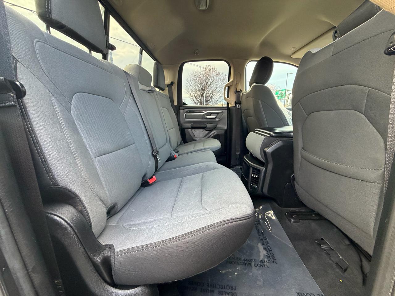 RAM 1500 Big Horn Quad Cab 4WD 2020