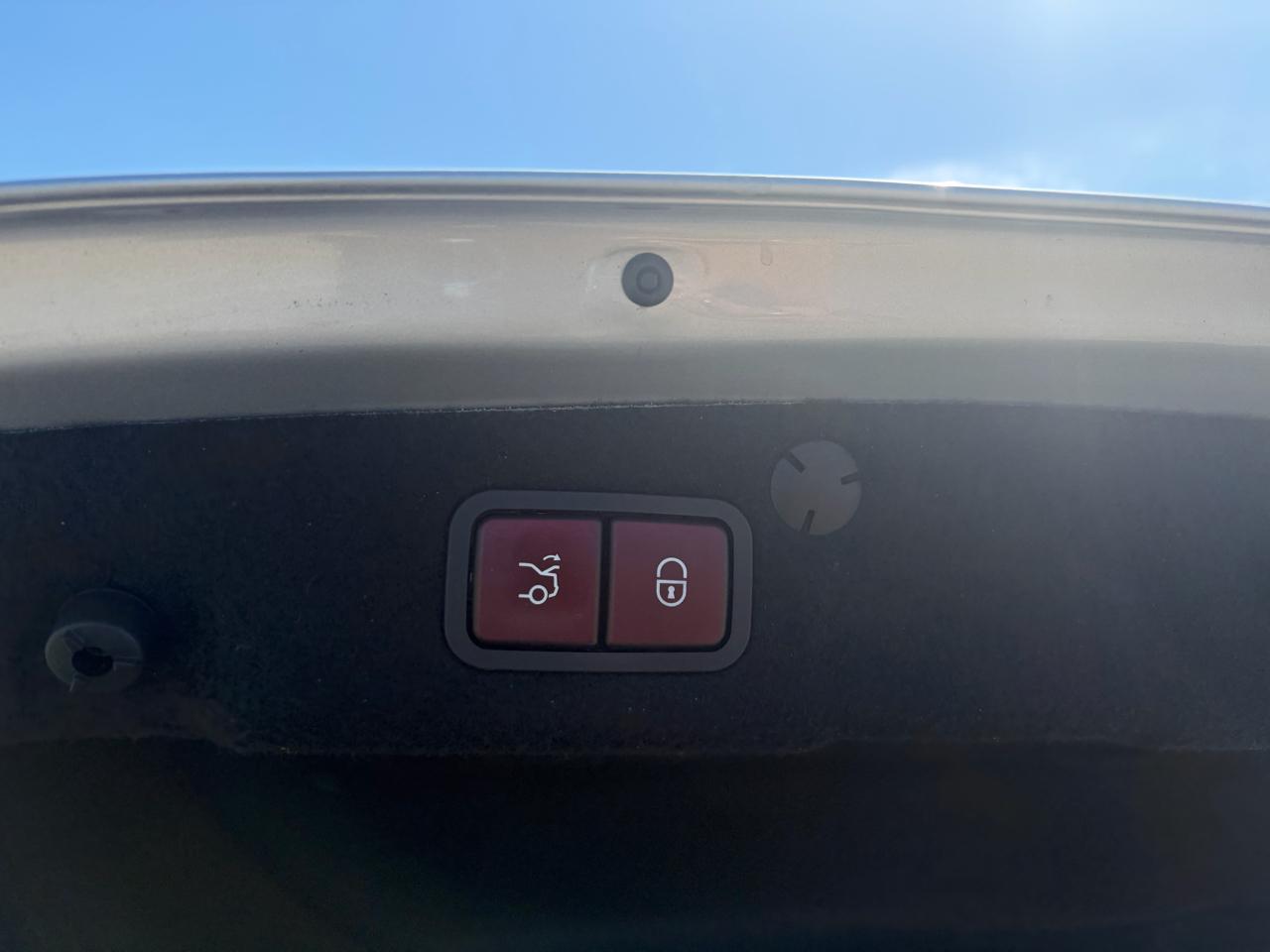 Mercedes-Benz C-Class C300 4MATIC Sedan 2021