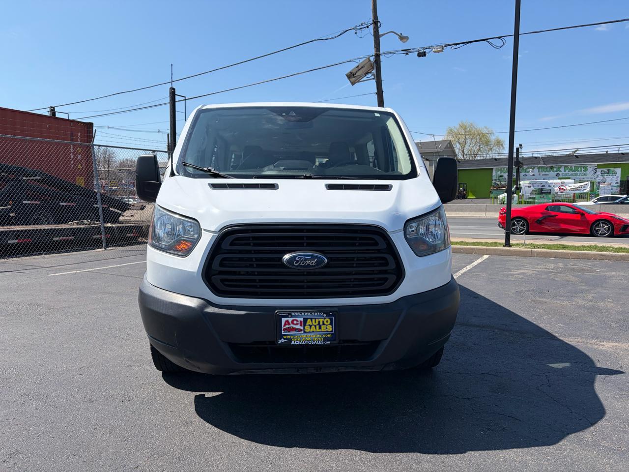 Ford Transit 350 Wagon Low Roof XL w/Sliding Pass. 148-in. WB 2018
