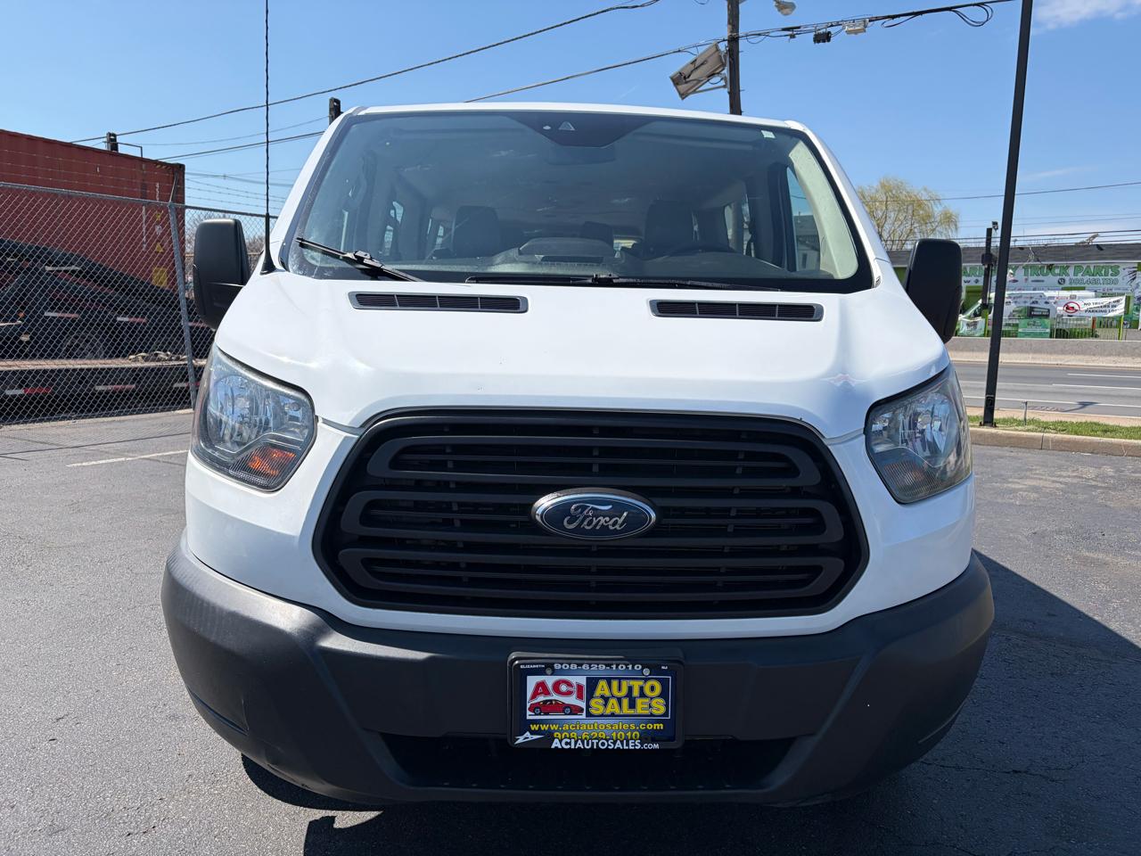 Ford Transit 350 Wagon Low Roof XL w/Sliding Pass. 148-in. WB 2018