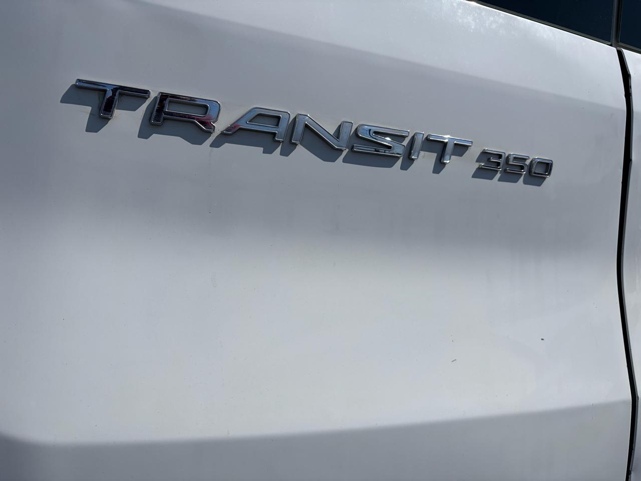 Ford Transit 350 Wagon Low Roof XL w/Sliding Pass. 148-in. WB 2018