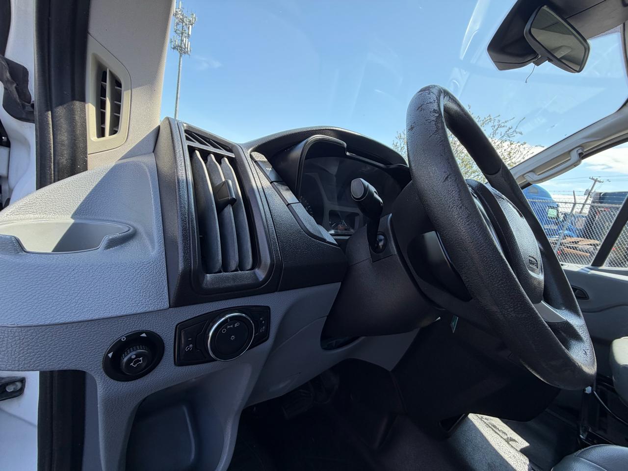 Ford Transit 350 Wagon Low Roof XL w/Sliding Pass. 148-in. WB 2018