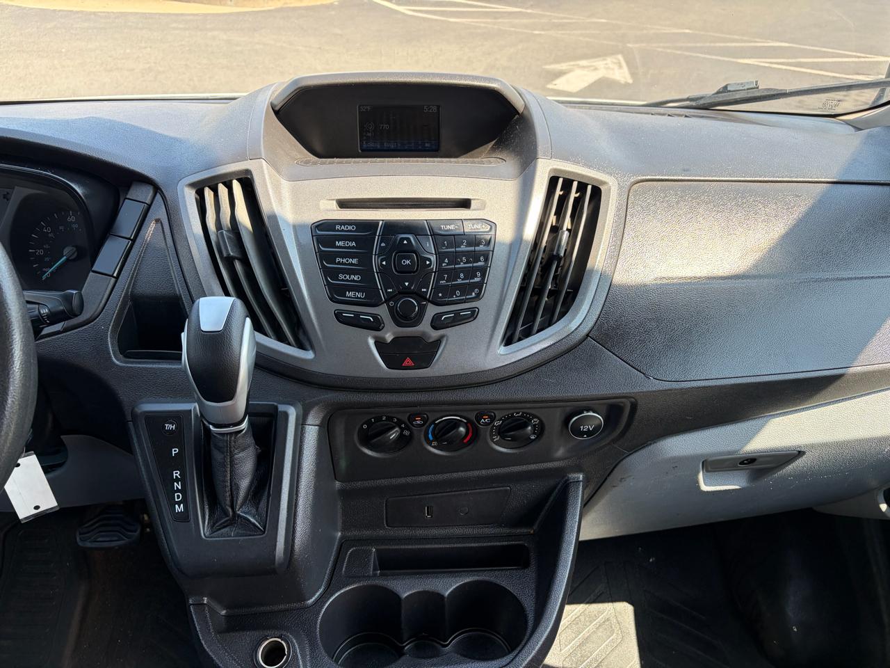 Ford Transit 350 Wagon Low Roof XL w/Sliding Pass. 148-in. WB 2018