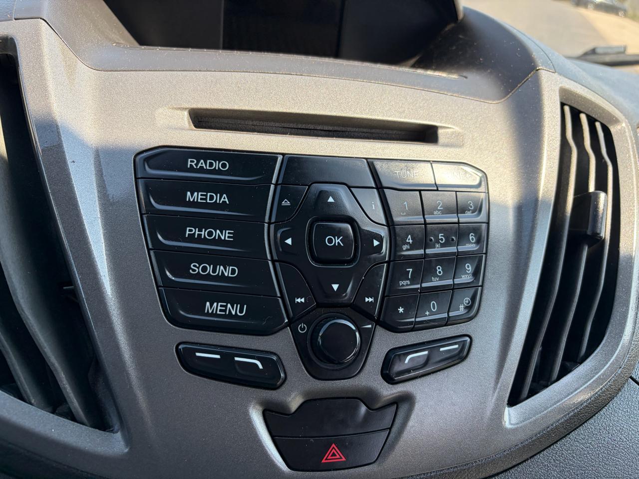 Ford Transit 350 Wagon Low Roof XL w/Sliding Pass. 148-in. WB 2018