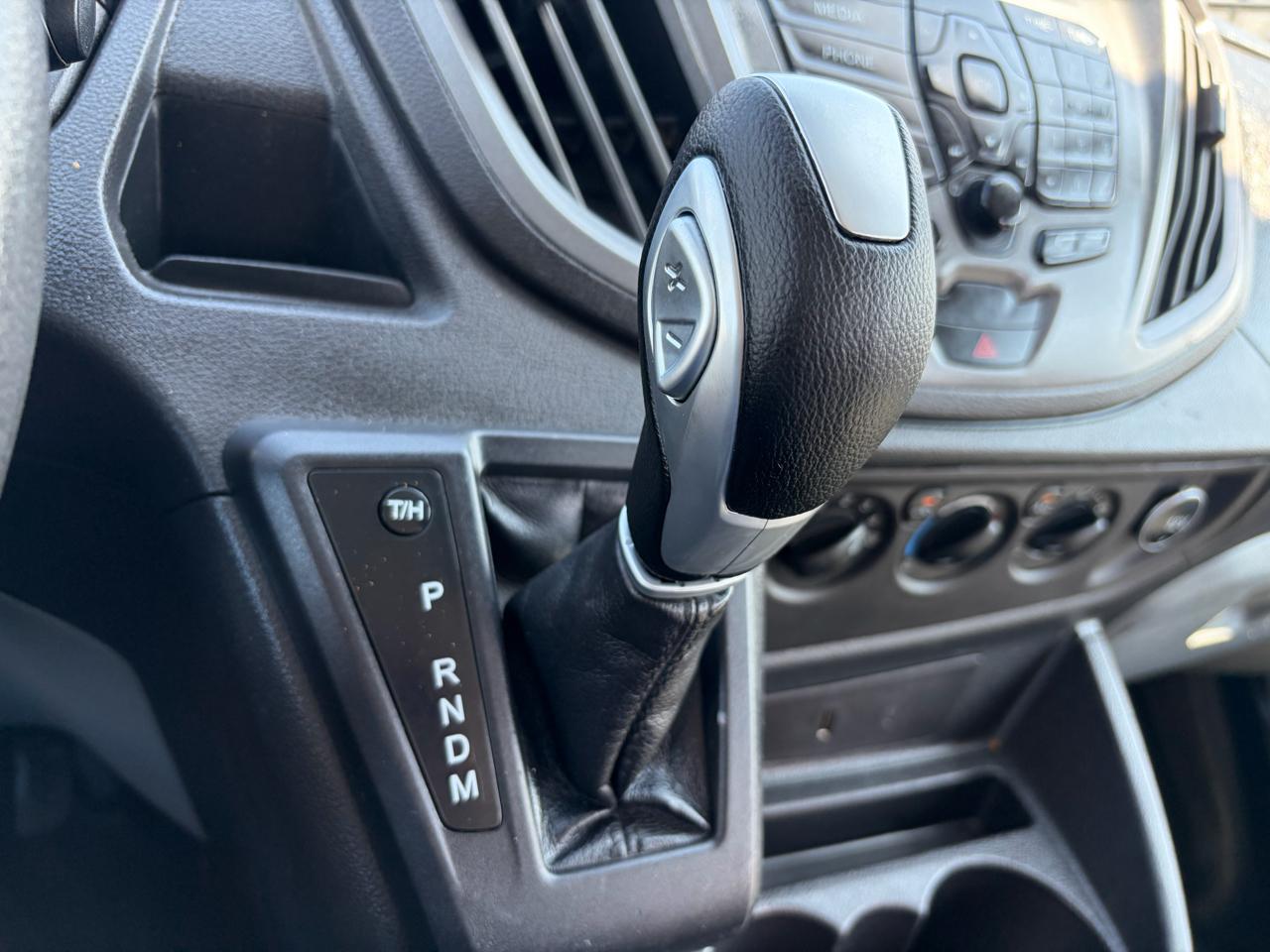 Ford Transit 350 Wagon Low Roof XL w/Sliding Pass. 148-in. WB 2018