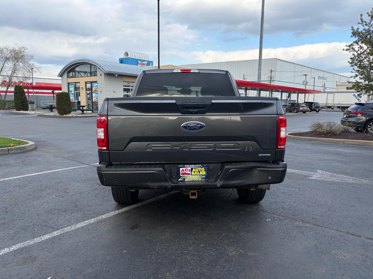 Ford F-150 XLT SuperCrew Short Bed 4WD 2019