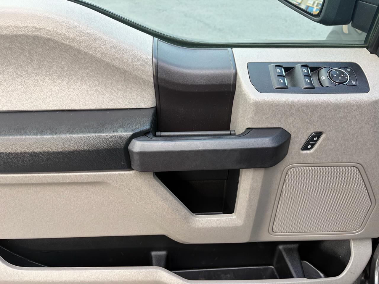 Ford F-150 XLT SuperCrew Short Bed 4WD 2019