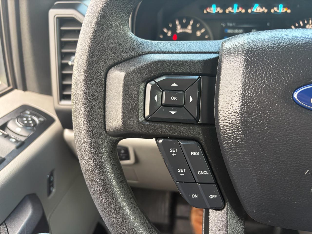 Ford F-150 XLT SuperCrew Short Bed 4WD 2019