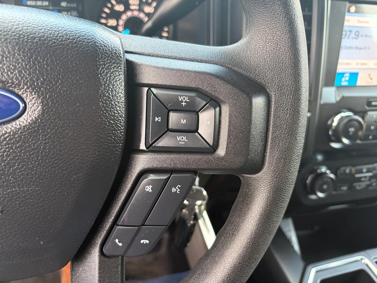 Ford F-150 XLT SuperCrew Short Bed 4WD 2019