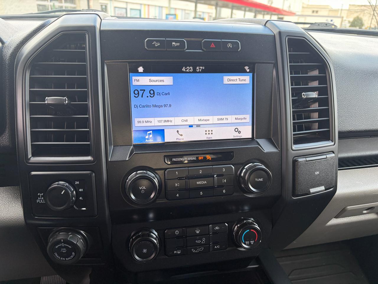 Ford F-150 XLT SuperCrew Short Bed 4WD 2019