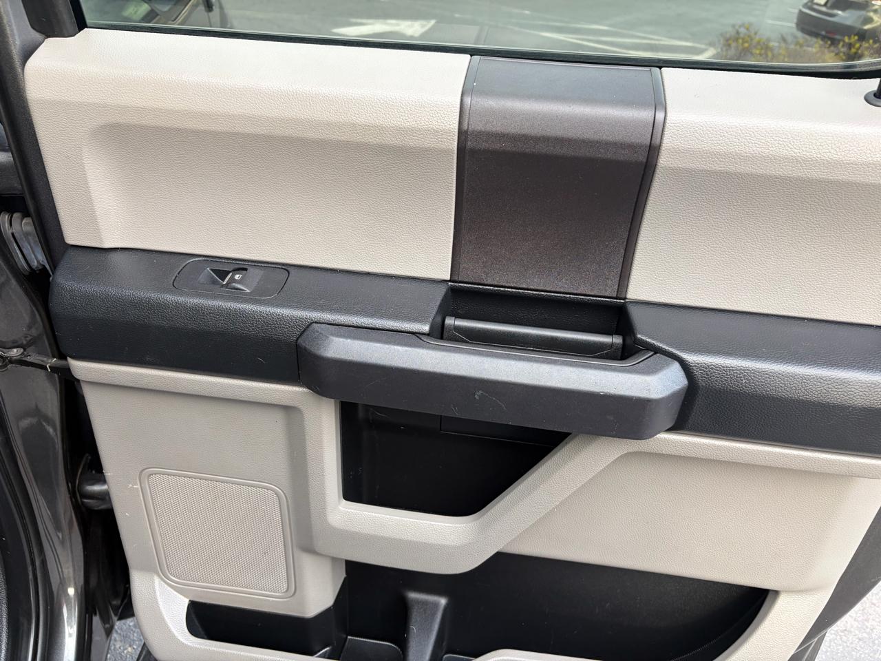 Ford F-150 XLT SuperCrew Short Bed 4WD 2019