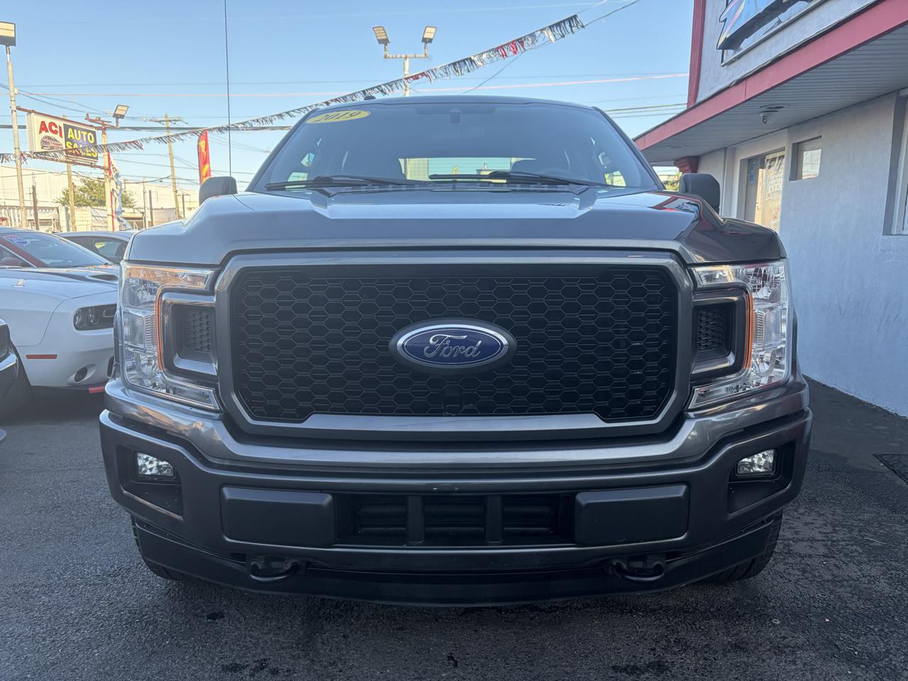 Ford F-150 XLT SuperCrew Short Bed 4WD 2019