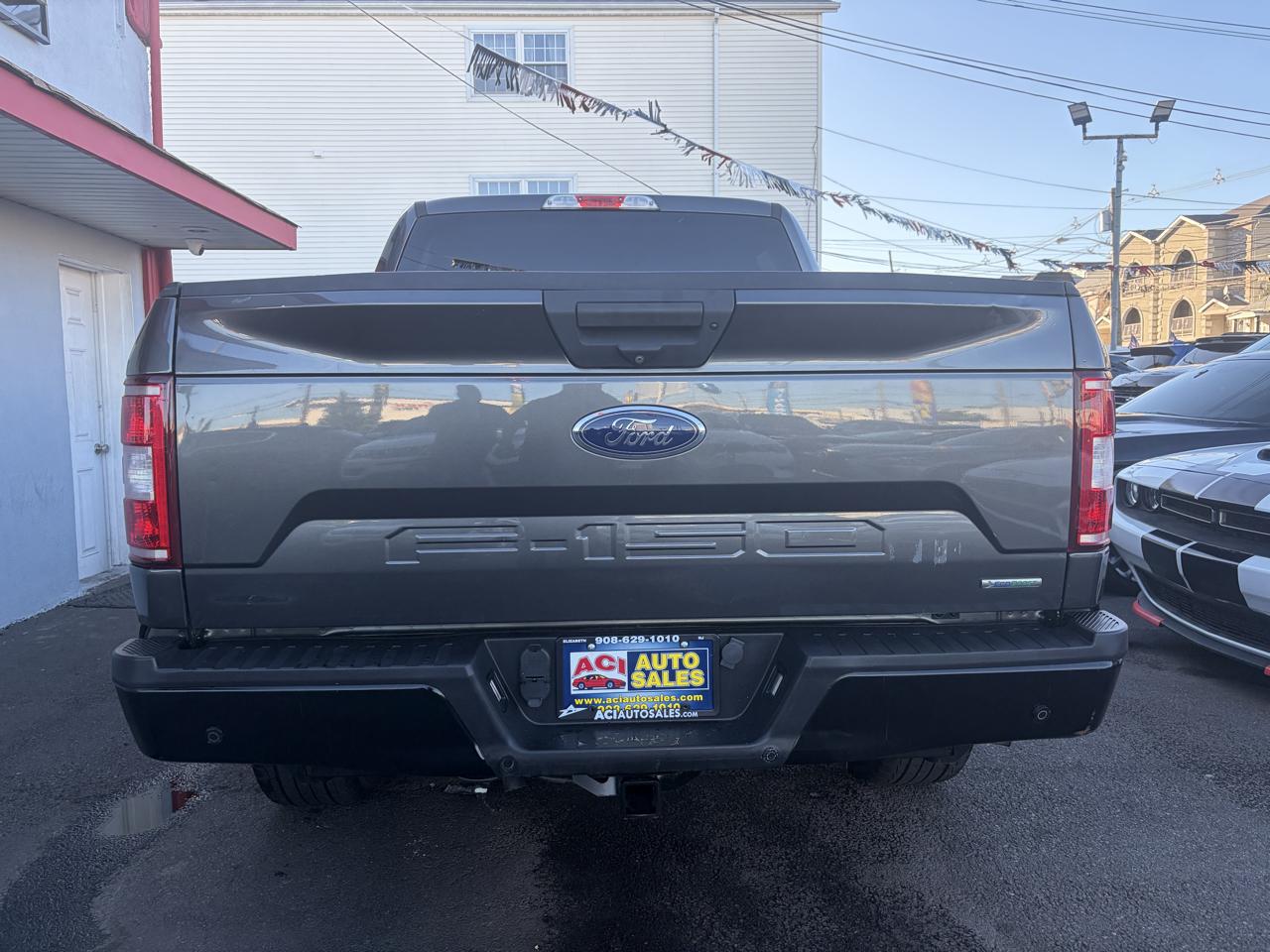Ford F-150 XLT SuperCrew Short Bed 4WD 2019