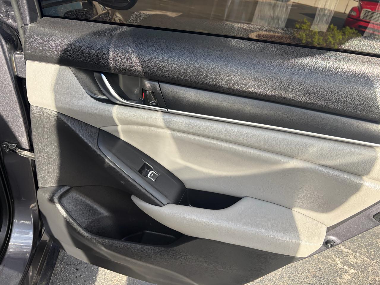 Honda Accord LX CVT 2018