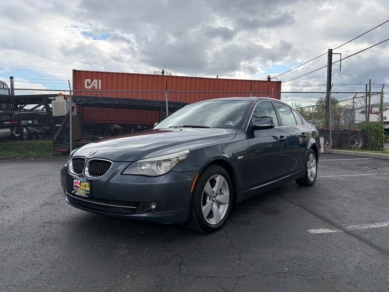 BMW 5-Series 528xi 2008