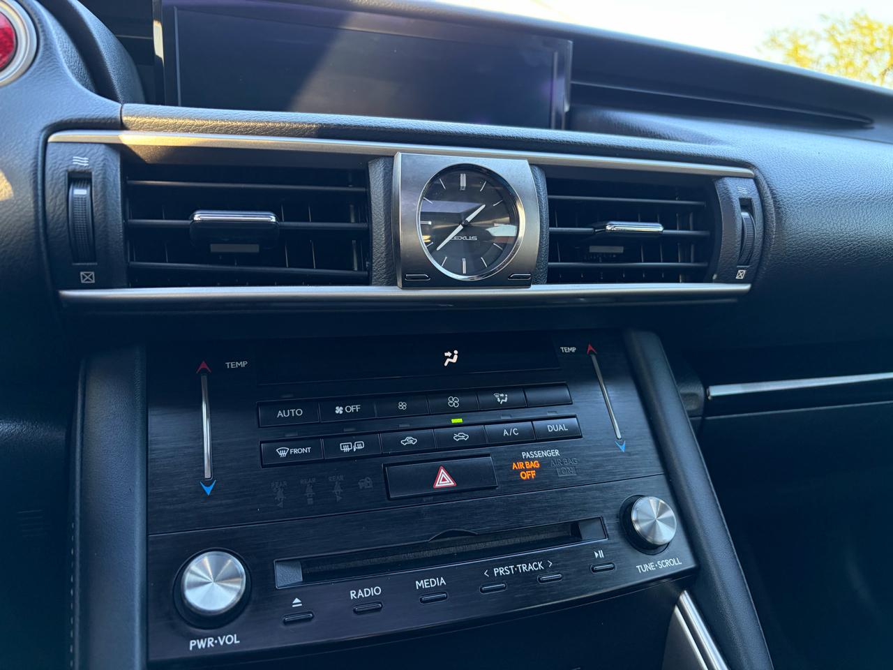 Lexus IS 300 AWD 2017