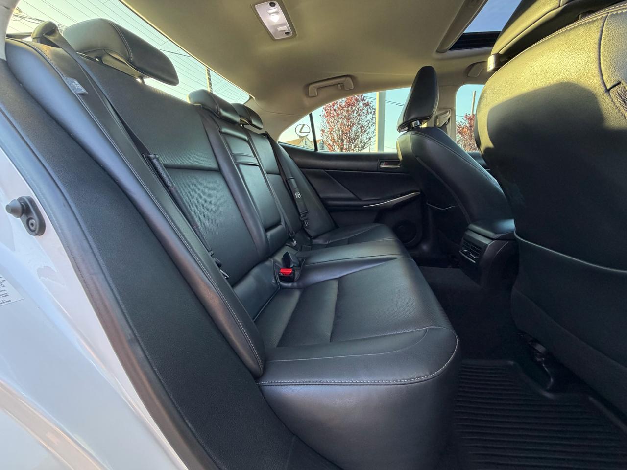 Lexus IS 300 AWD 2017