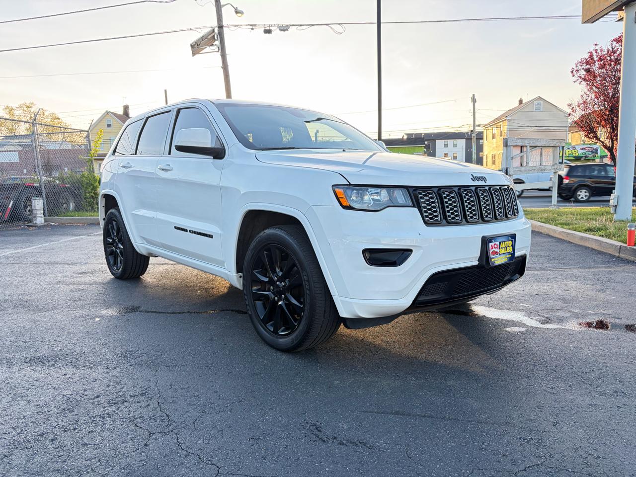 Jeep Grand Cherokee Laredo 4WD 2019