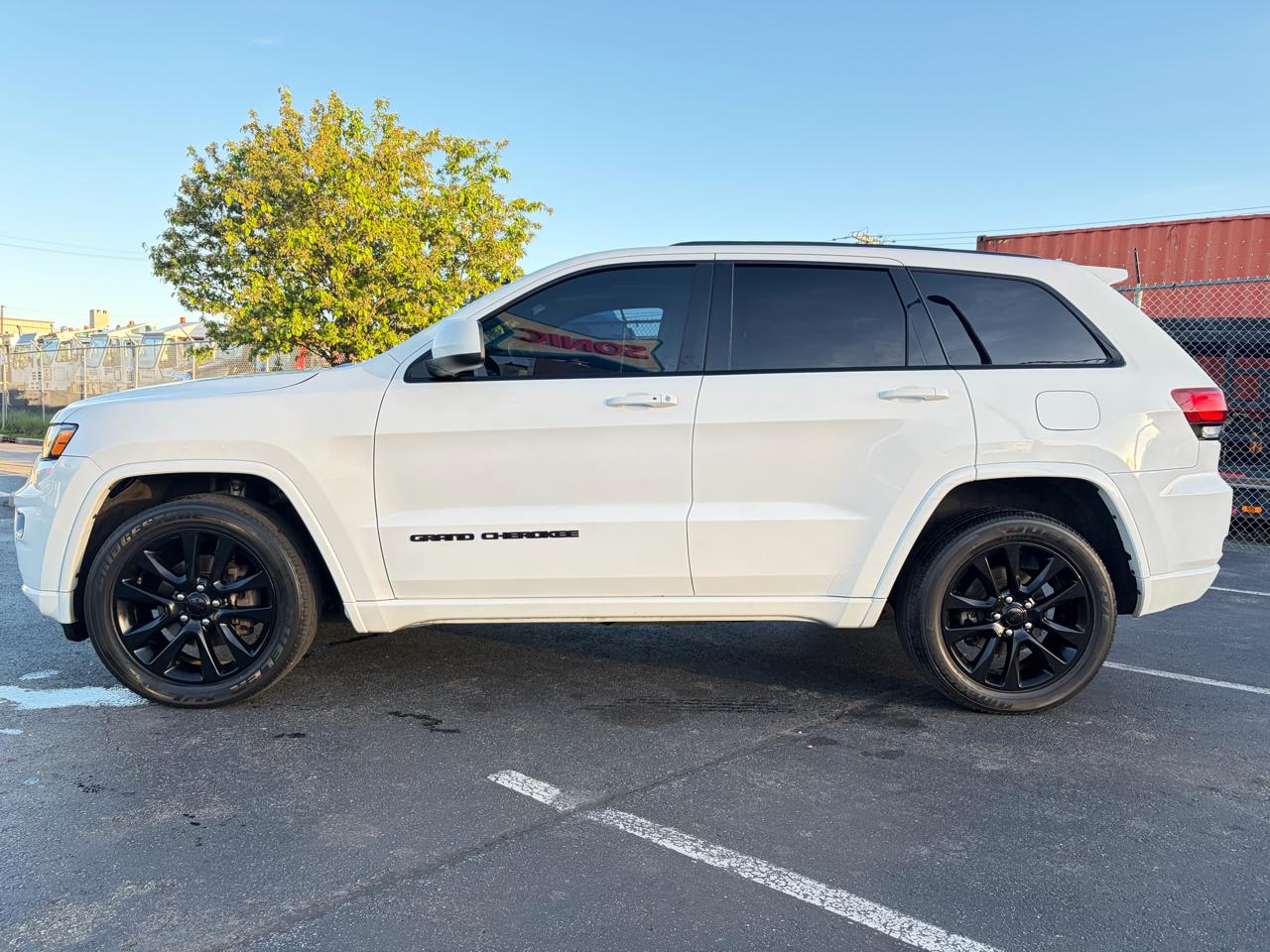 Jeep Grand Cherokee Laredo 4WD 2019