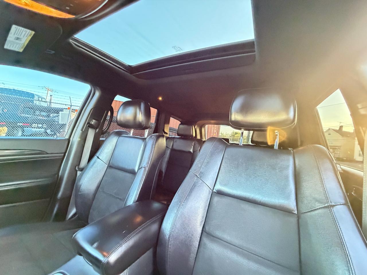 Jeep Grand Cherokee Laredo 4WD 2019