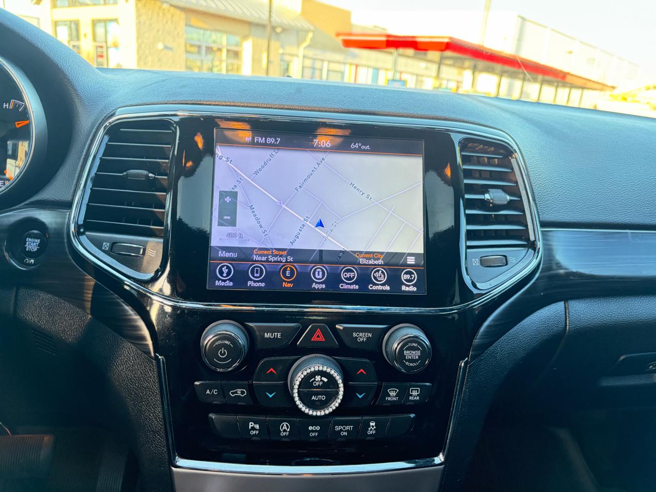 Jeep Grand Cherokee Laredo 4WD 2019