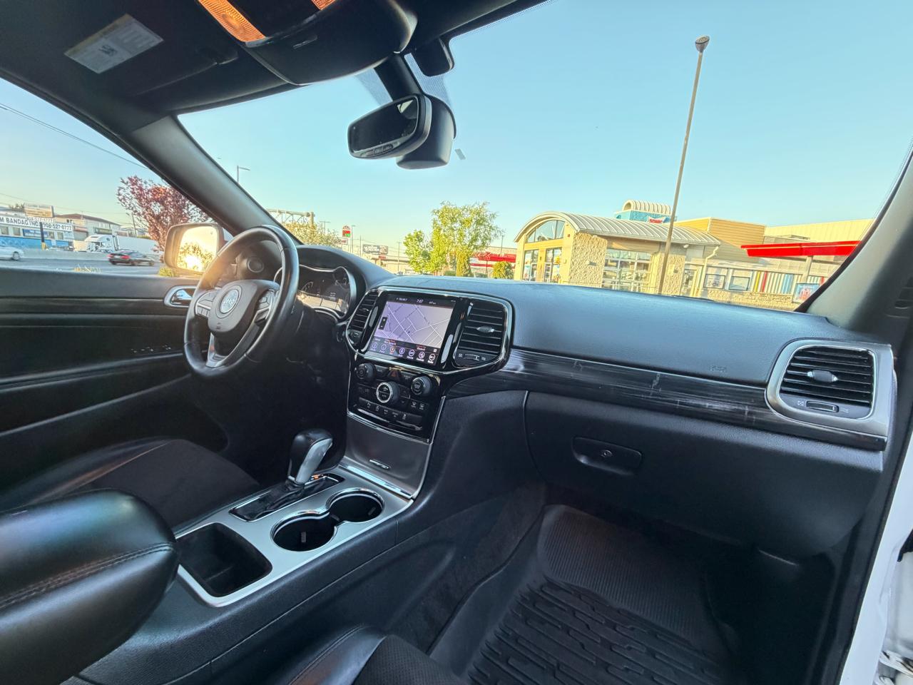 Jeep Grand Cherokee Laredo 4WD 2019