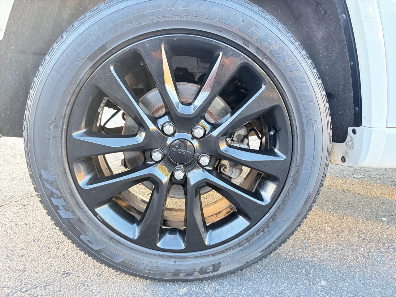 Jeep Grand Cherokee Laredo 4WD 2019